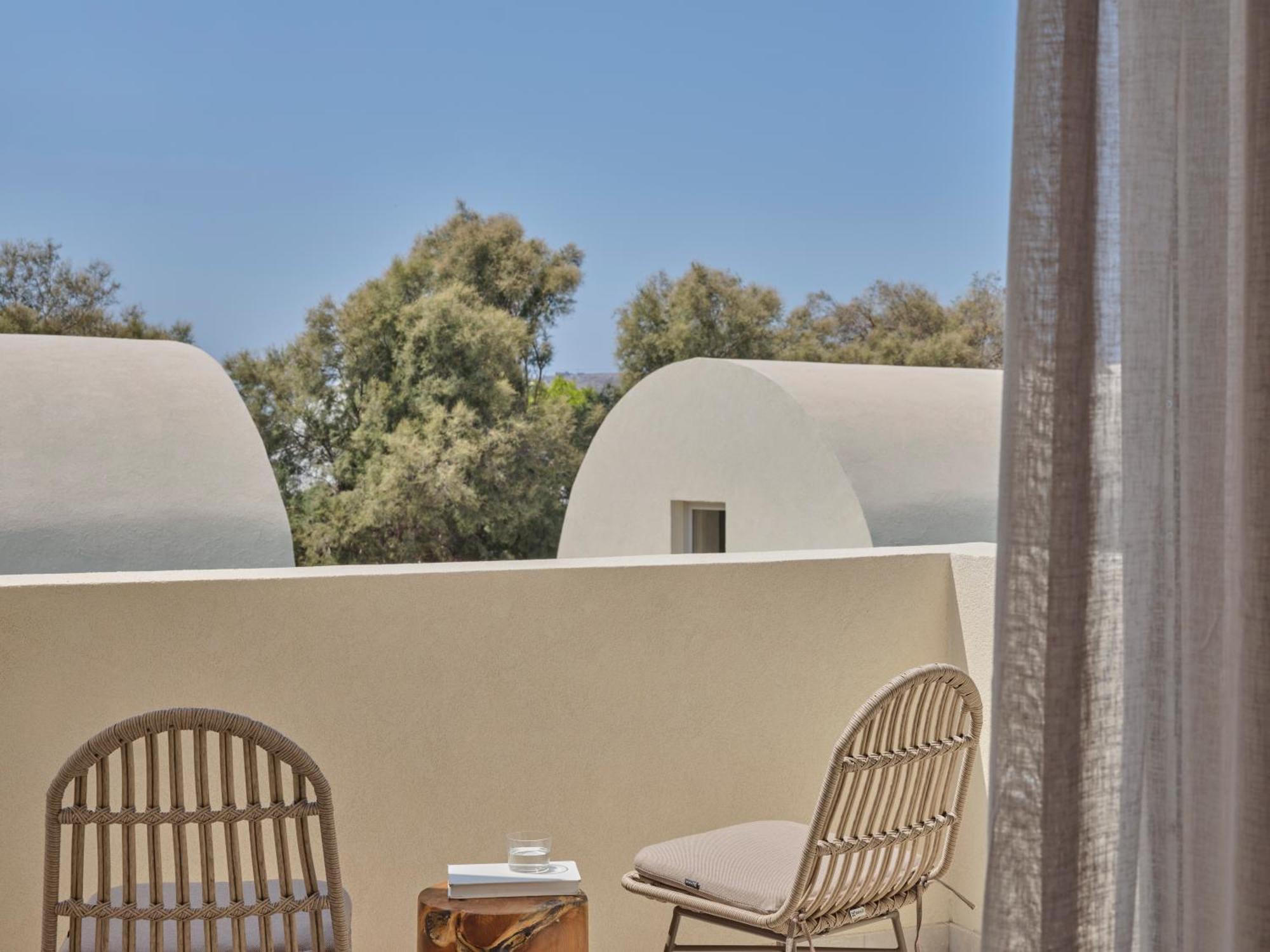 Heyday Luxury Suites Perissa  Bagian luar foto