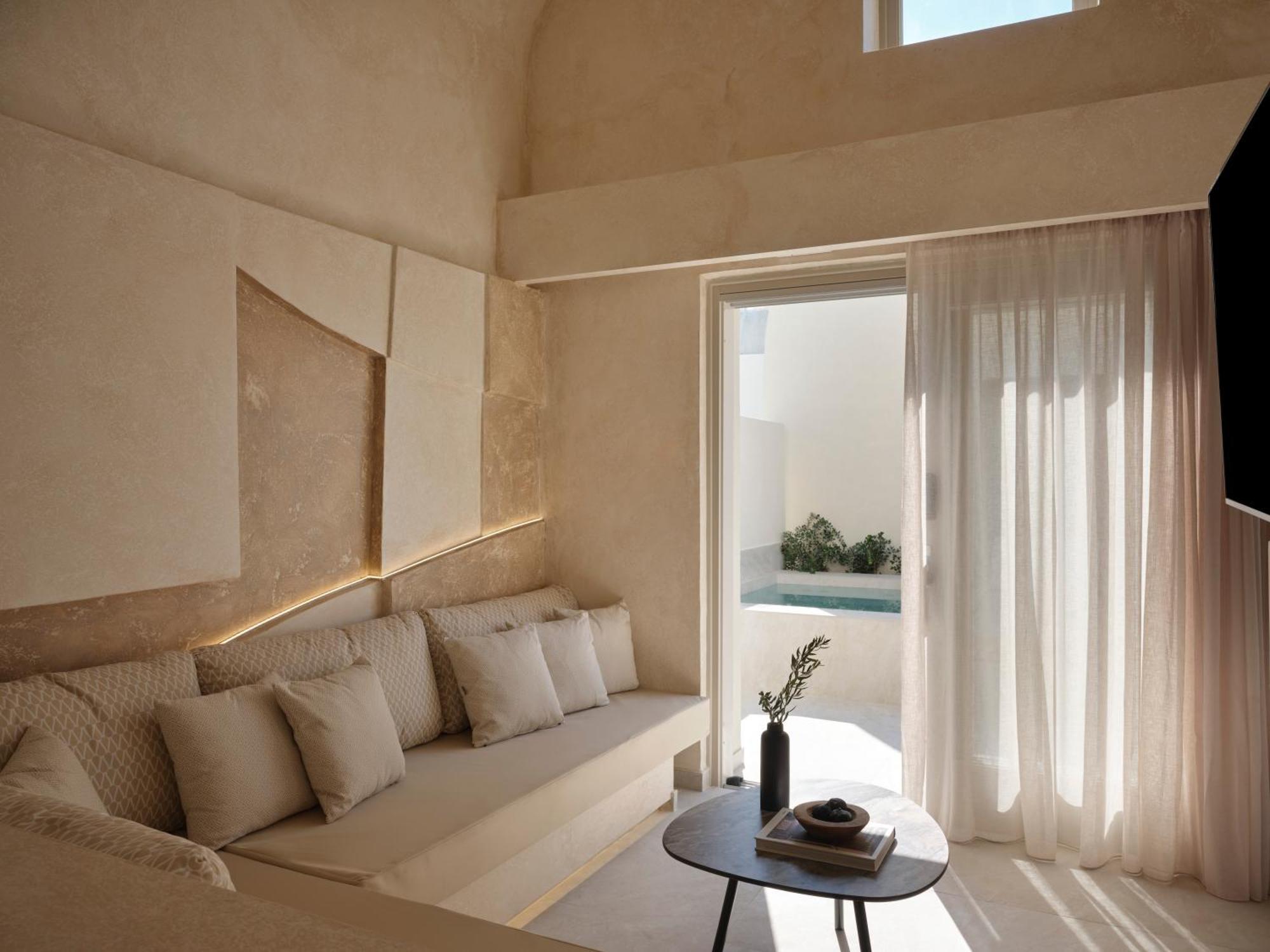 Heyday Luxury Suites Perissa  Bagian luar foto