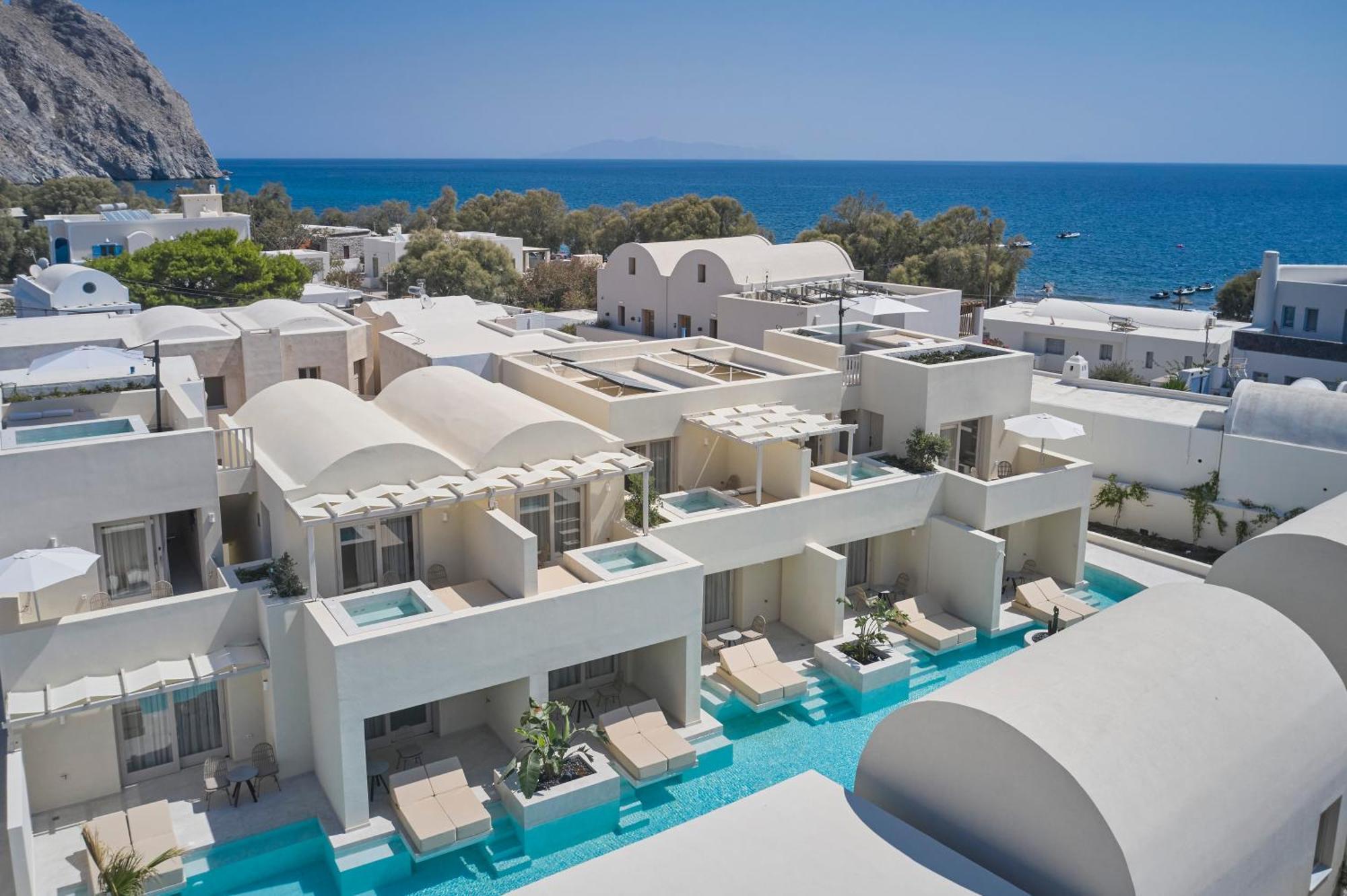Heyday Luxury Suites Perissa  Bagian luar foto