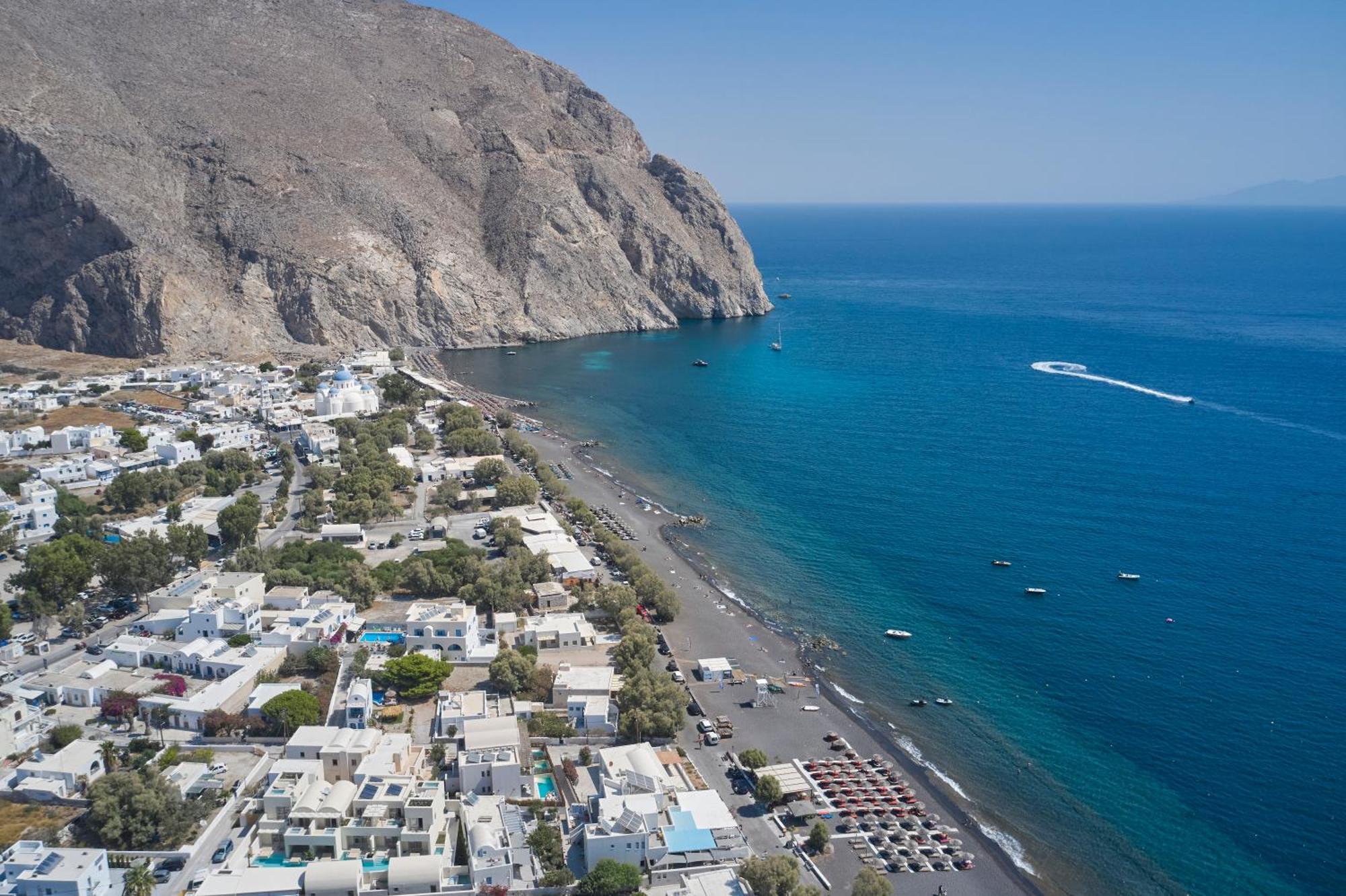 Heyday Luxury Suites Perissa  Bagian luar foto