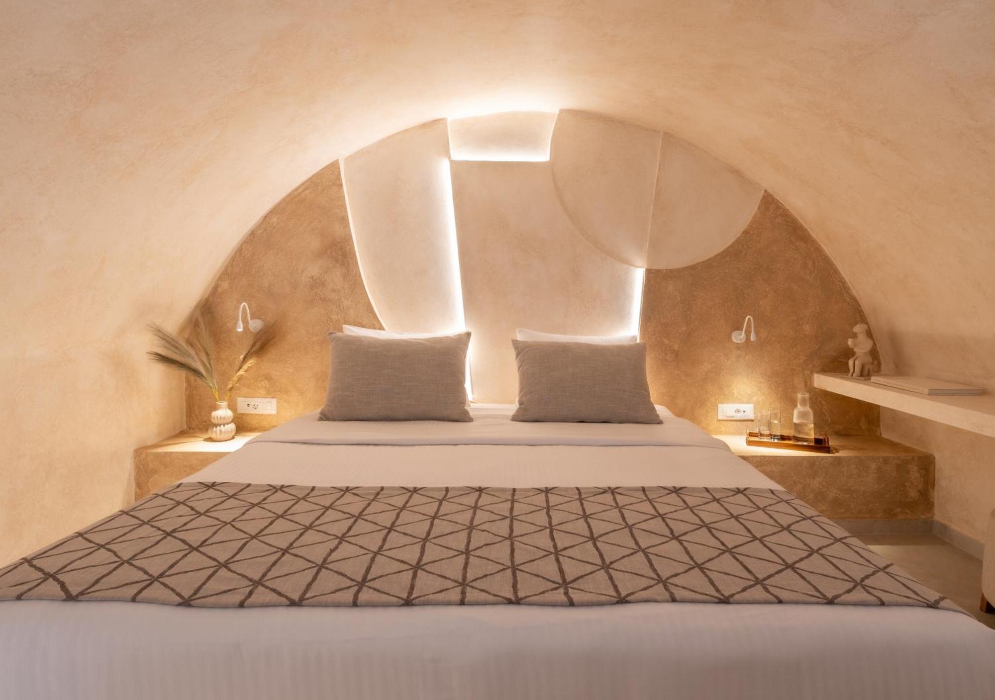 Heyday Luxury Suites Perissa  Bagian luar foto