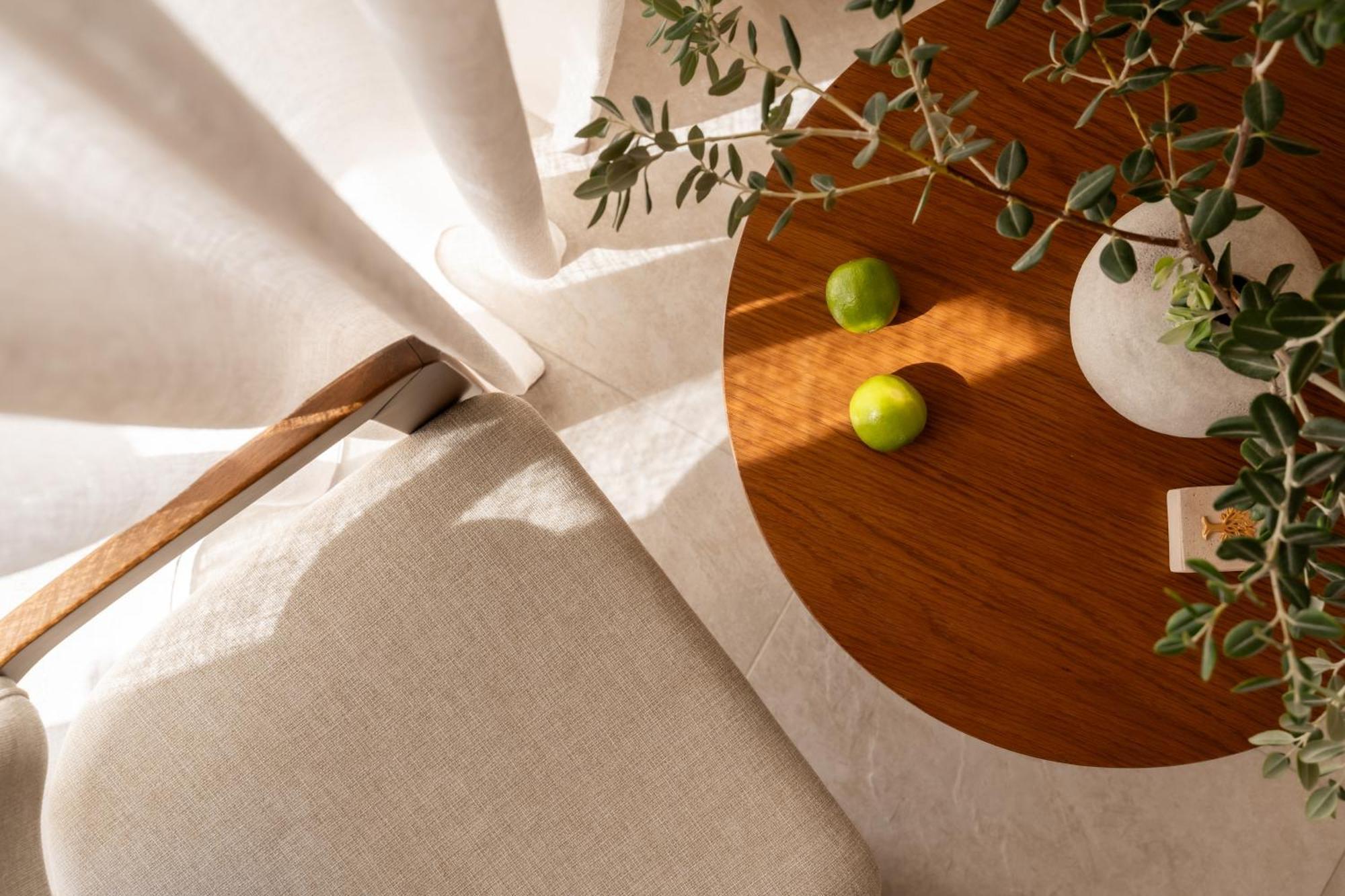 Heyday Luxury Suites Perissa  Bagian luar foto