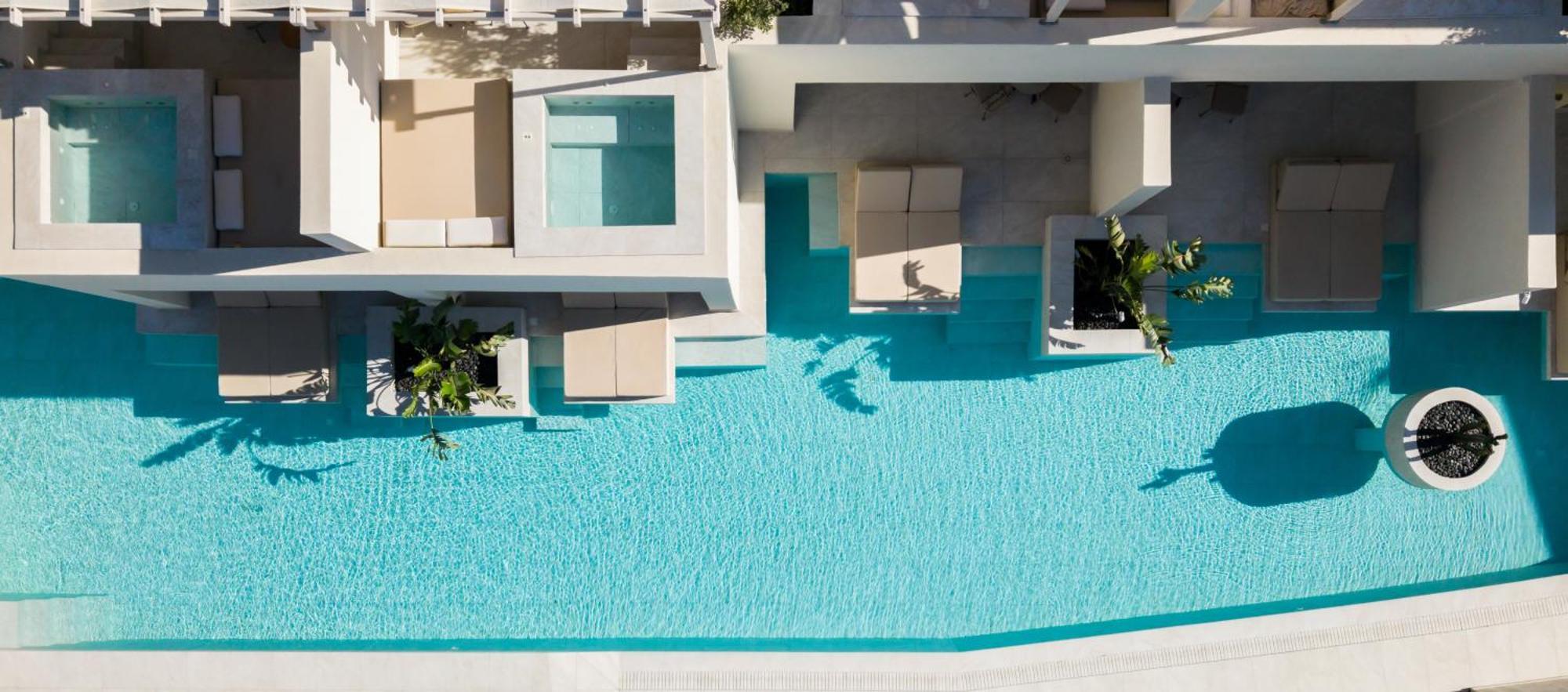 Heyday Luxury Suites Perissa  Bagian luar foto