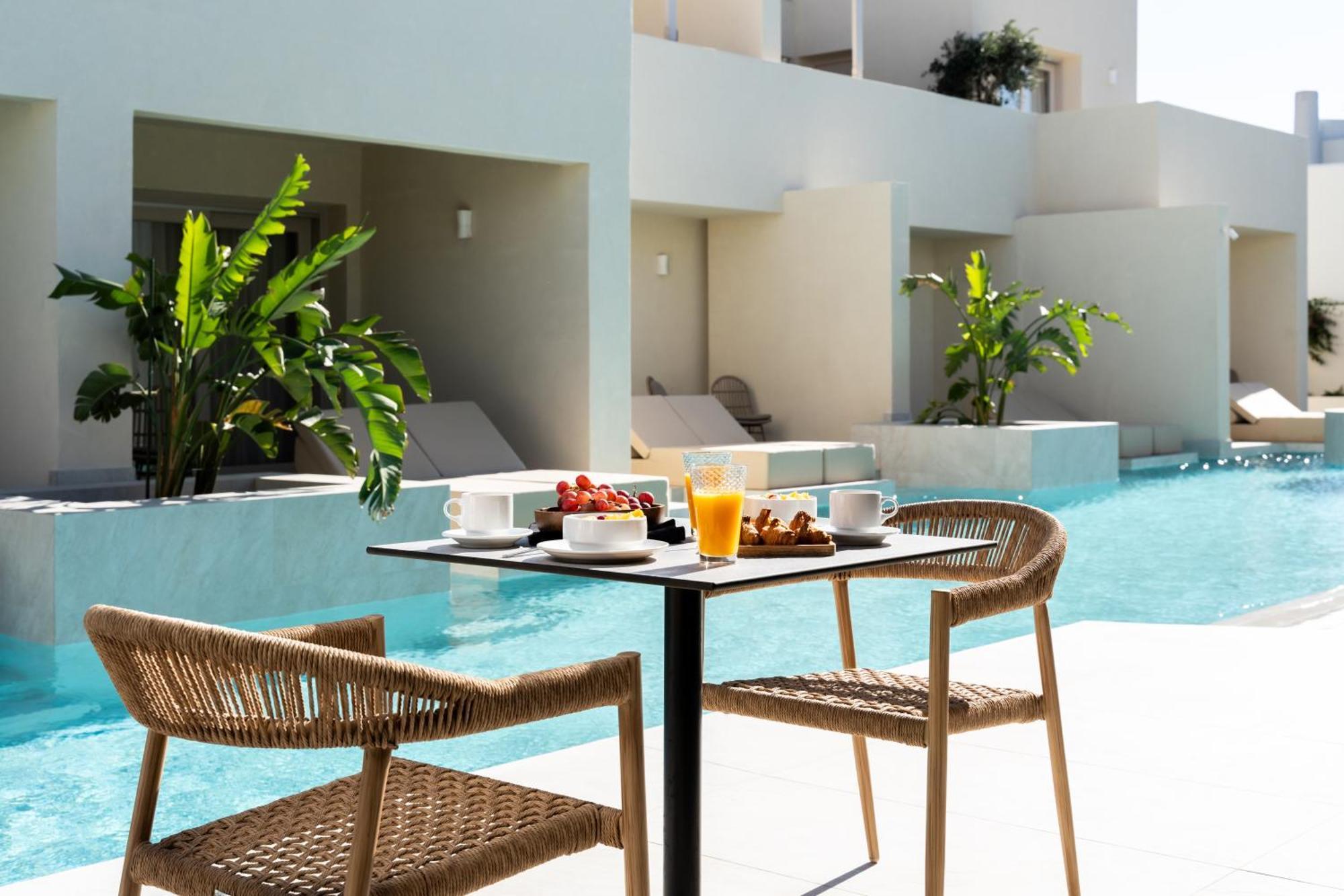 Heyday Luxury Suites Perissa  Bagian luar foto