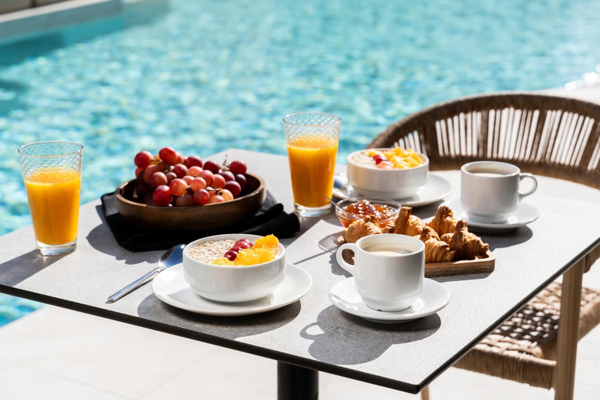 Heyday Luxury Suites Perissa  Bagian luar foto