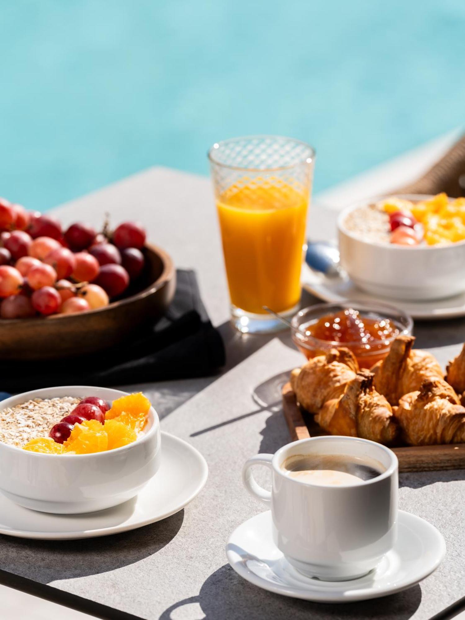 Heyday Luxury Suites Perissa  Bagian luar foto
